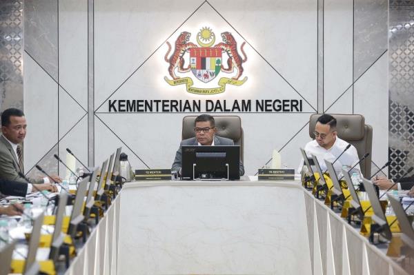 Home minister: Cabinet to discuss if overstaying foreign workers can be sent back to their respective countries