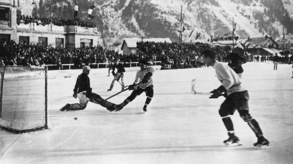The Canadian ice hockey team, the Toro<em></em>nto Granites, scoring during the final in 1924. 