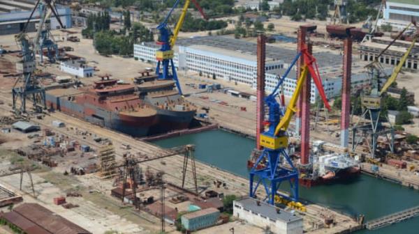 俄罗斯国防部证实乌克兰武装部队袭击了刻赤造船厂的船只